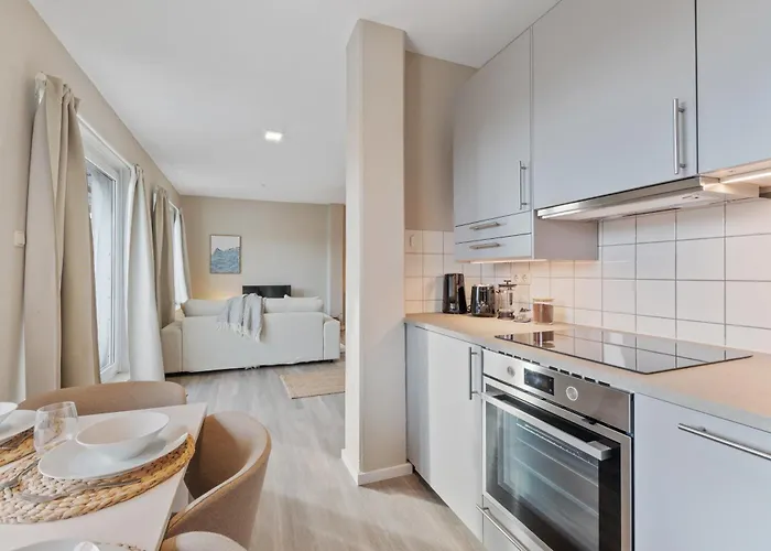 - Naehe Innenhafen Und Hbf * Duisburg